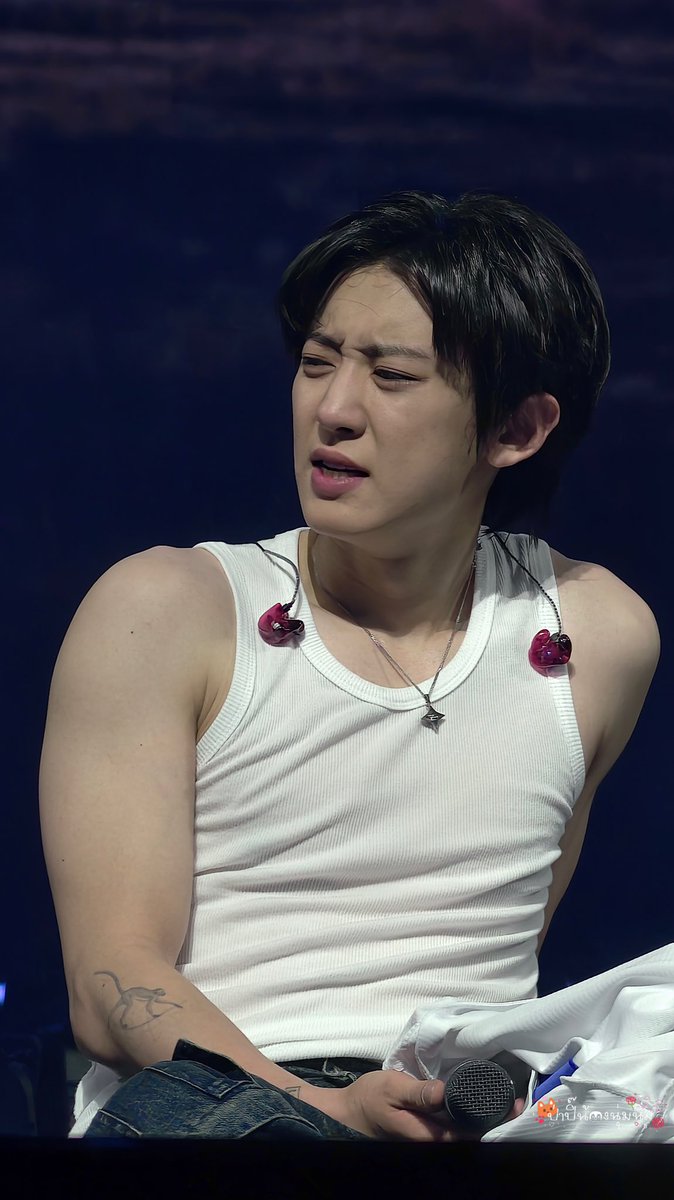 찬열ᵖᶜʸ⁶¹ tweet media