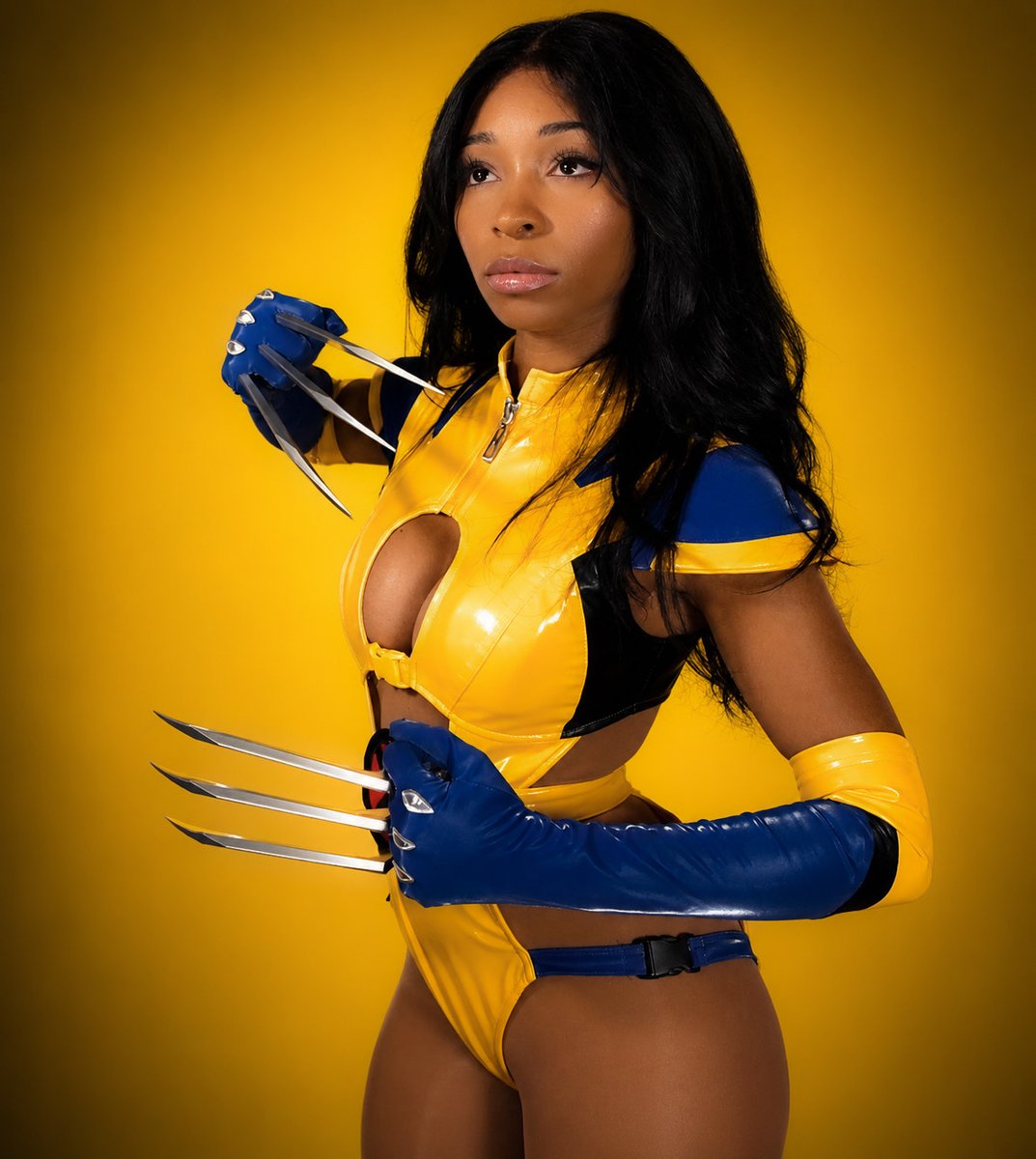 DigitalChoclat's tweet photo. Sometimes When You Cage The Beast, The Beast Gets Angry 💛 | Cosplay: @mobbunny1  | Photographer: @tank334 | https://t.co/XCreOKcC1s |
#marvelrivals #wolverine #cosplay #marvel #gamergirl #wolverinecospaly #mutant #marvelcosplay https://t.co/V3pUugjGKb