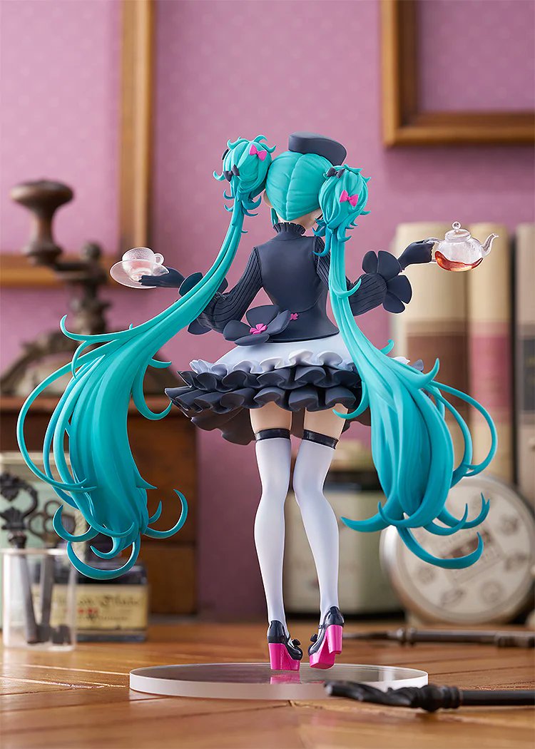 Ruru_Berryz's tweet photo. La figurine POP UP PARADE (Good Smile Company) de「Hatsune Miku: Glasses x Café Ver. issue d’une illustration de Kuroboshi Kouhaku (@kuroboshi)」est disponible en précommande sur le shop français @ixudeviance.

・ https://t.co/hoNs4Z9QCm
・ -5% avec le code "Moepop”

#HatsuneMiku #初音ミク