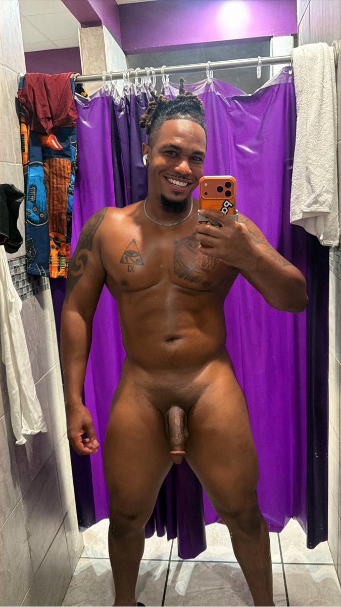 🇸🇽Burgundy🇻🇮 📍Xbiz Miami 2026 📍 tweet media
