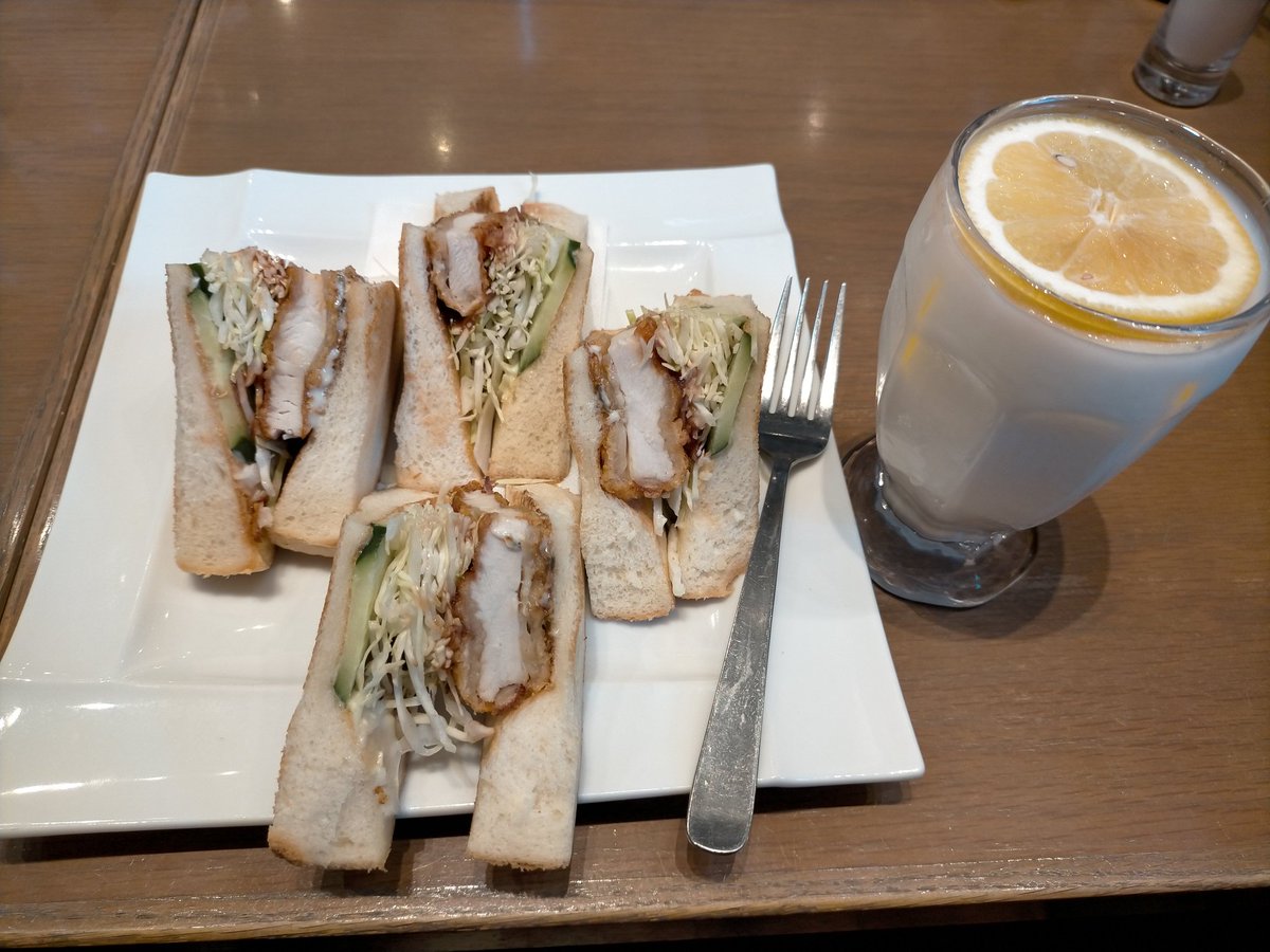 yuu13895's tweet photo. モーニング https://t.co/JlWcVZoV3Y