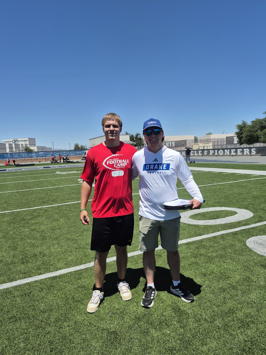 Carter_zirbes's tweet photo. After a great talk with @CoachJMath I am very grateful to receive my first d1 offer to play at @DrakeBulldogsFB
@CCartwright_STC 
@toddpeatjr 
@STCSathletics 
@N_W_Sports 
@MattWalkerDU https://t.co/A0JQwmq0A4