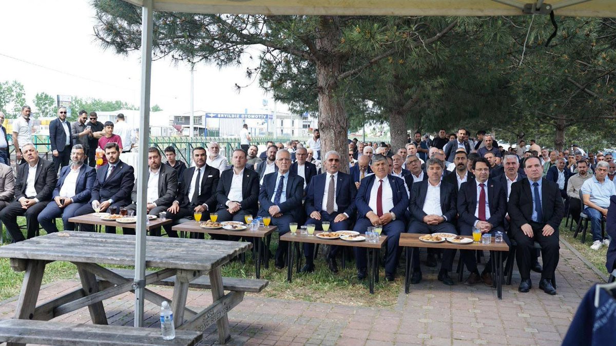 MusilderBursa's tweet photo. Başkanlığını Yönetim Kurulu Üyemiz Sn Sabri Uçkun'un yaptığı Korkut-Güneyik Köyü Derneğimizin açılışına katılım sağlayarak, birbirinden kıymetli hemşerilerimizle birlikte olduk,özlem giderdik.
yeni derneğimizin Güneyik (Ğars) köylülerimize ve Bursa'mıza hayırlı olmasını diliyoruz https://t.co/ae1lOlnwsJ