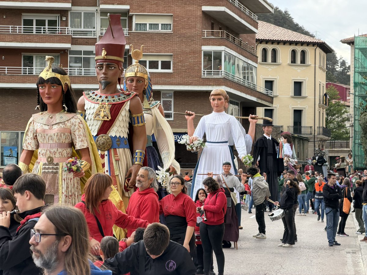 Ajuntament de Ripoll tweet media