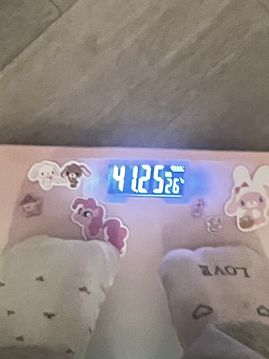 𓊆ྀིلوليتا𓊇ྀི🦄🍭 tweet media