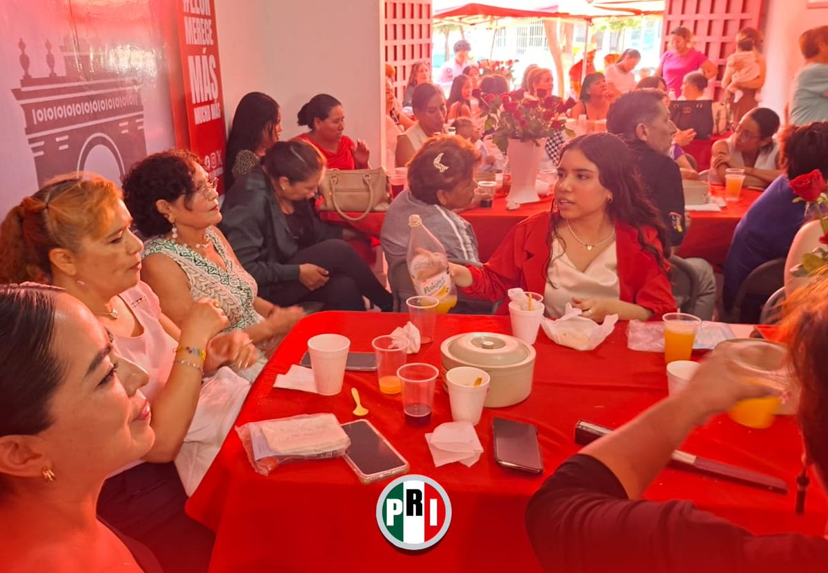 PRILeonCM's tweet photo. El PRI León y el ONMPRI conmemoramos el Día de las Madres en honor a quienes, día con día, transforman nuestra comunidad.
la grandeza del PRI radica en el liderazgo de sus mujeres. ¡ustedes son el corazón y orgullo de nuestro partido!❤️
#PRILEÓN #TadeoPresidente #Mujeres #ONMPRI https://t.co/LwwGDwYk8P