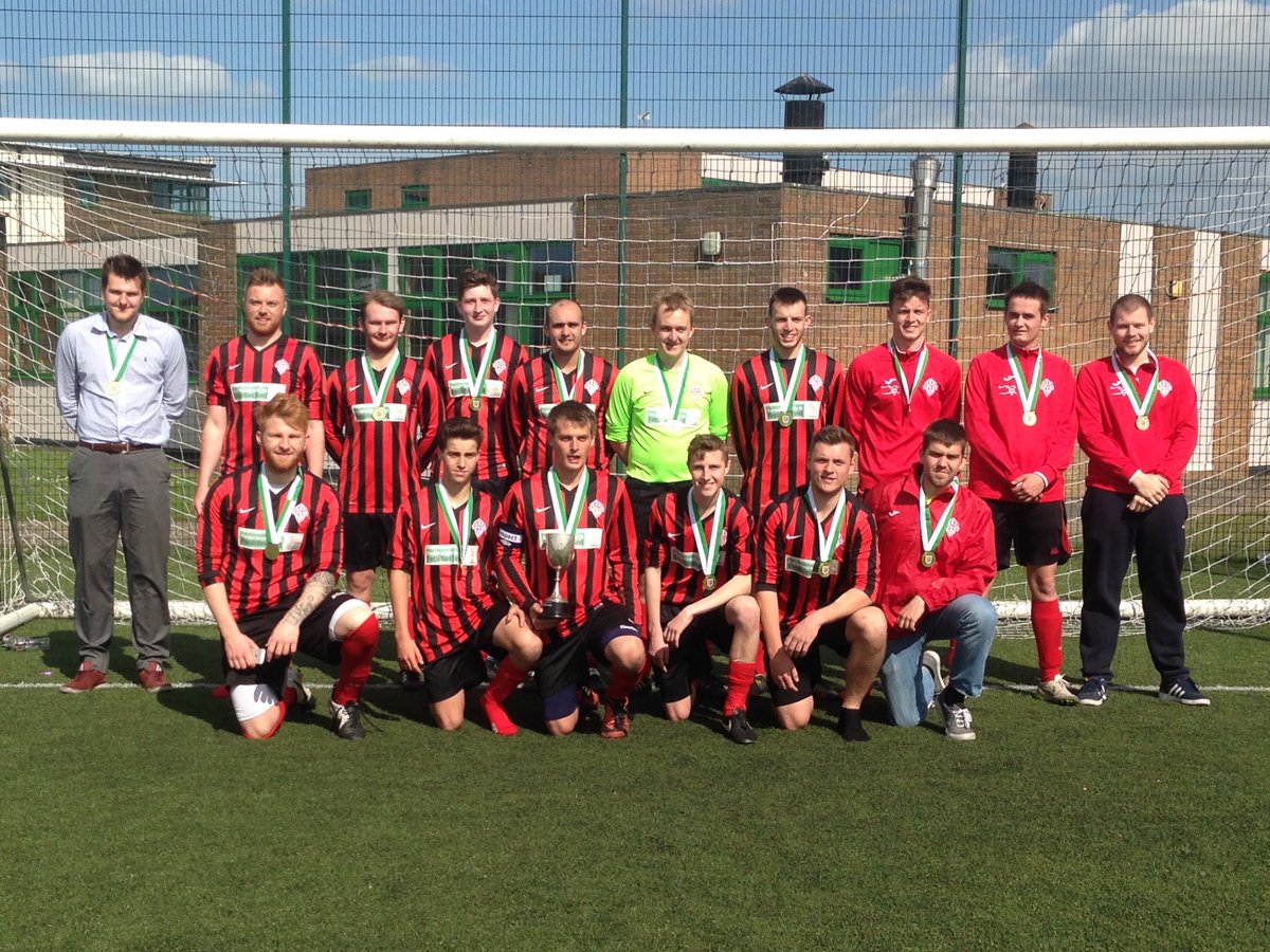 AC_Mill_Lane's tweet photo. ⏪ ON THIS DAY ⏪

11 years ago today, we won the Burgess Cup with a 5-1 victory over Great Yarmouth Town Academy! 🏆

#UpTheAC 🔴⚫️ https://t.co/nWVn0XMACU