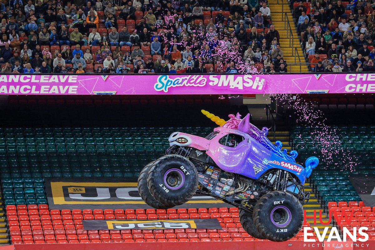 ValleyBoyPics's tweet photo. 📸

@monsterjam
@principalitysta 

📸 @HuwEvansAgency https://t.co/eLFKyQkaOz