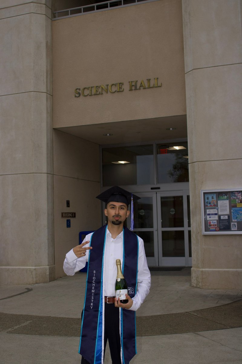 aalonssooo's tweet photo. that’s a wrap 🎓🧪 https://t.co/JBnUxEk1DJ