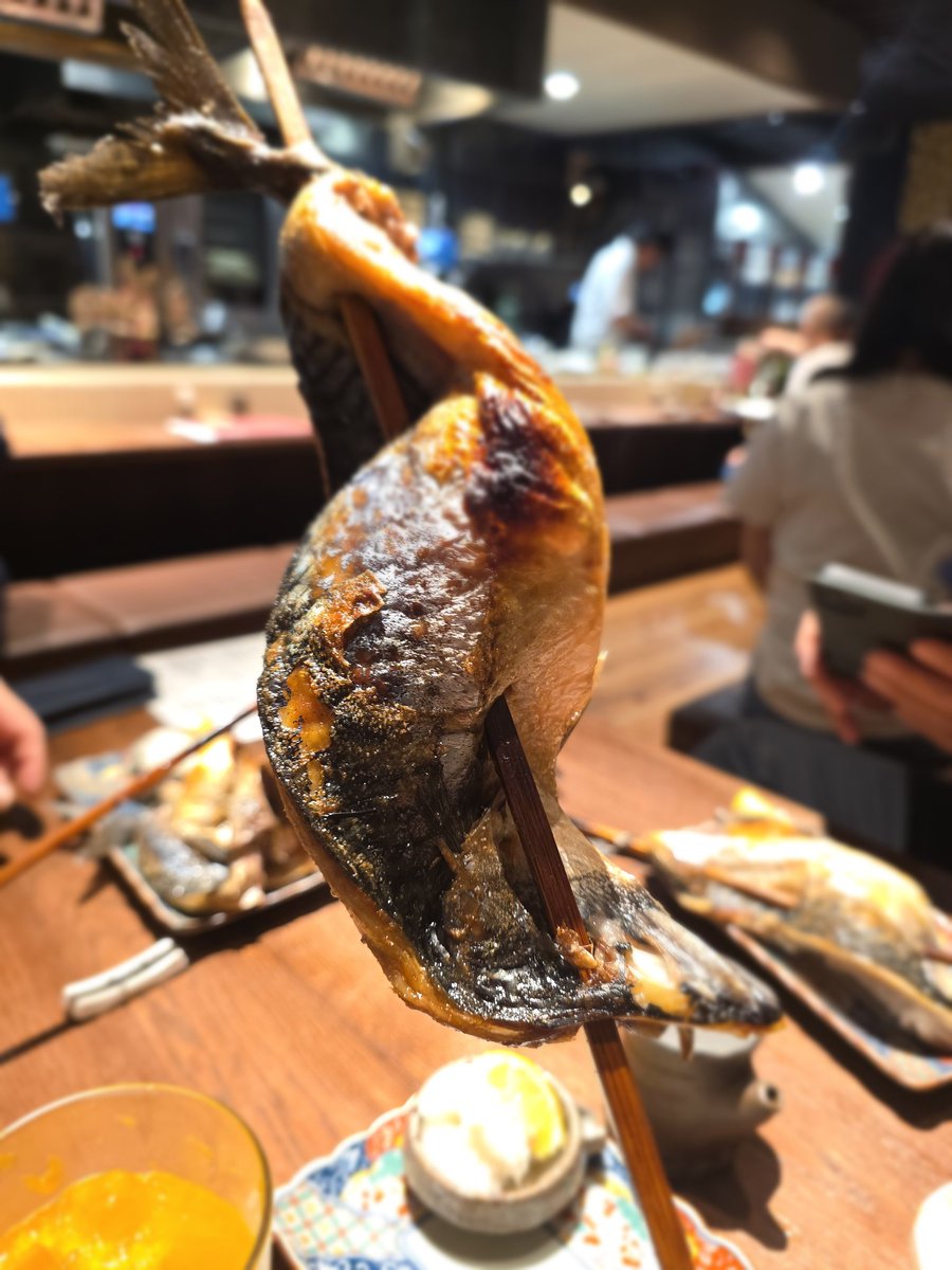 よねお tweet media