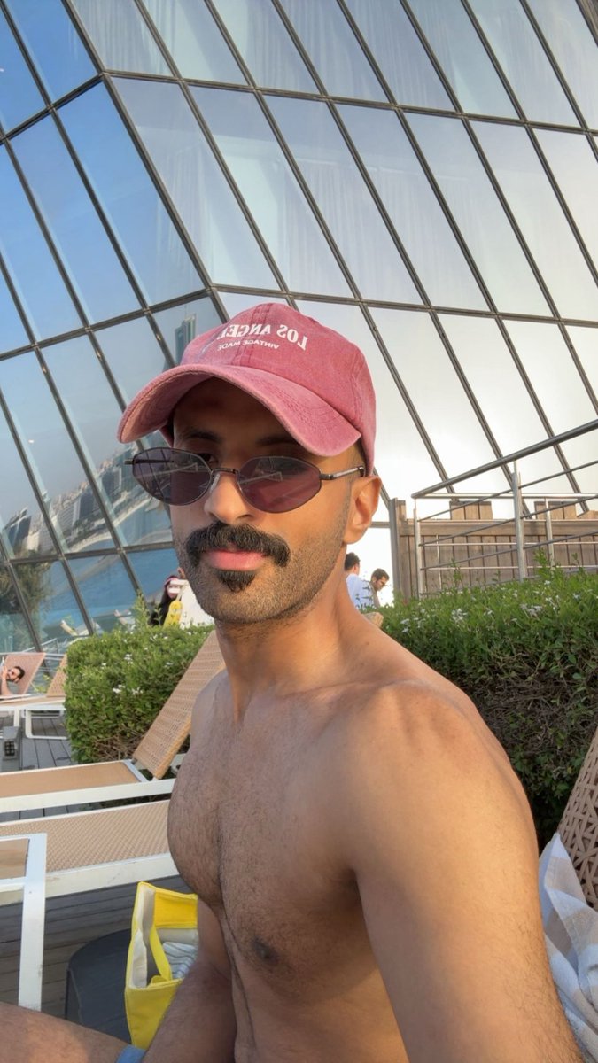 thapossibleway's tweet photo. Embracing the summer 🛟🏊🏼‍♂️ https://t.co/bbYl6lPO6g