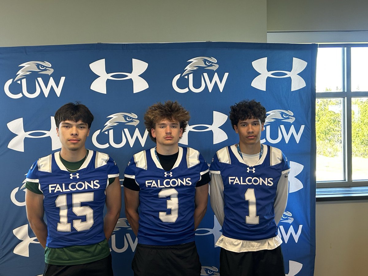AmareeDavis9's tweet photo. I had a great time @CUWFB Junior Day with my @oshkoshnorthfb teammates @T_Manuel15 &amp; @BrendynSawall! Thanks for having us Coach @jfederico8 #JuniorDay #CUW #CUWFootball #CUWFalcons https://t.co/Jb9UN8AjeK