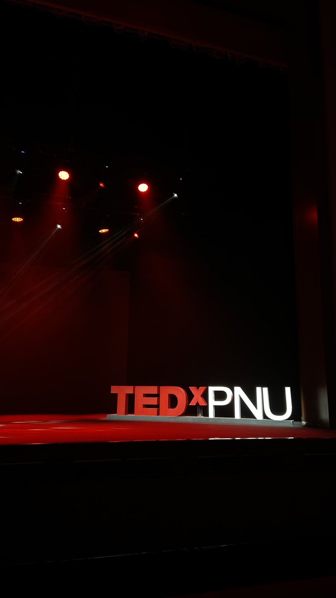 N7nr2's tweet photo. سعدت بمشاركتي ضمن فريق التنظيم،
تجربة ملهمة وثرية وممتنة لفريق العمل المبدع❤️❤️❤️
 #TEDxPNU https://t.co/tRc9crG8bs