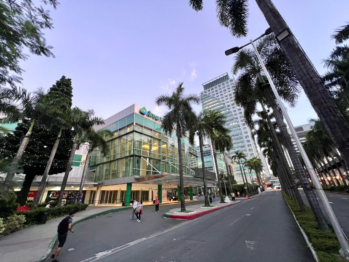 Araneta City tweet media