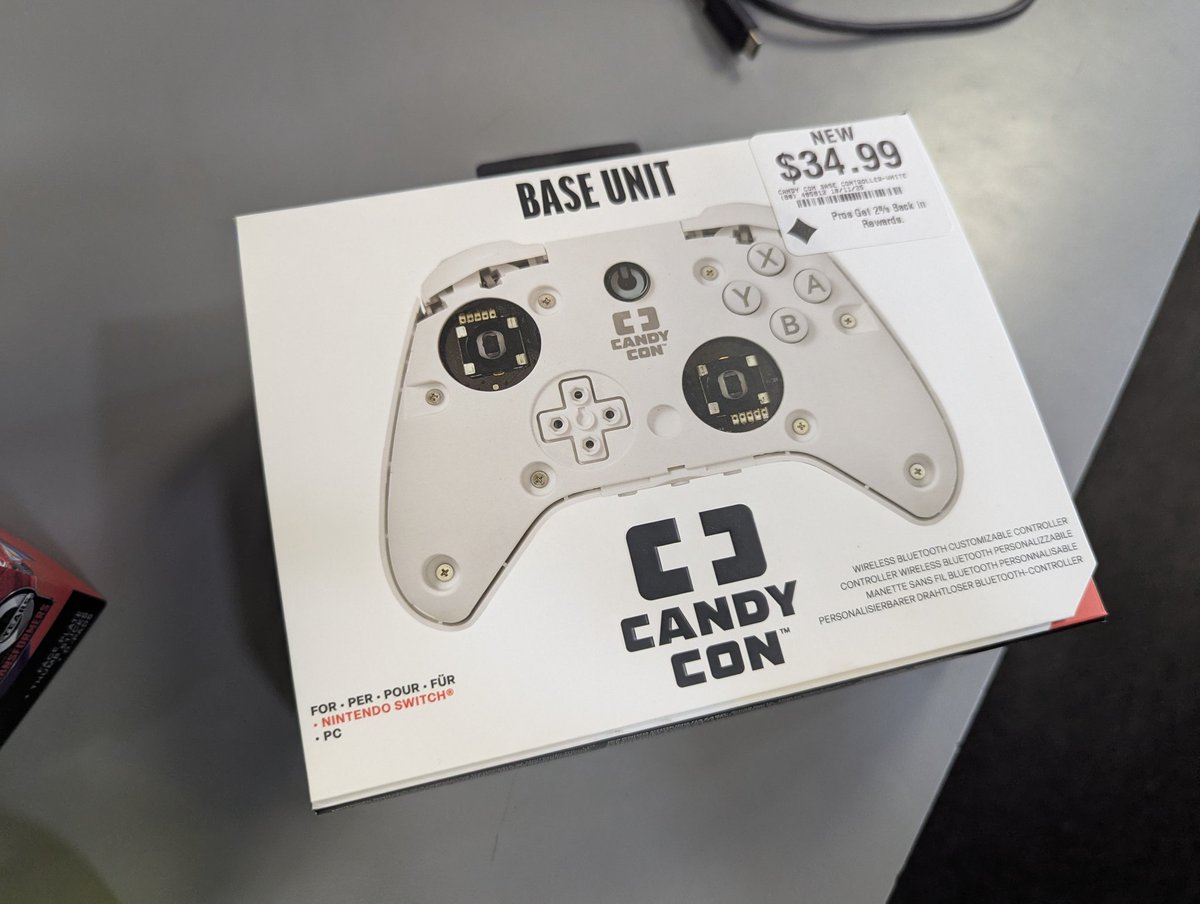 HackInformer's tweet photo. Figured why not give this guy a try and see how it goes. Plus they won me over with this cool 86 Hotrod face plate, + matching thumb sticks and D-Pads.. https://t.co/SqK7Jz3H8B