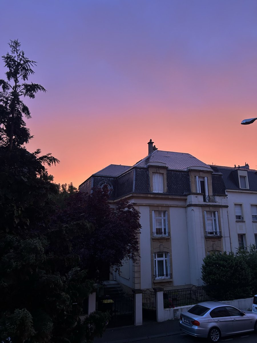 emo2merde's tweet photo. le ciel ce soir ???? https://t.co/r2k1uHqdi1