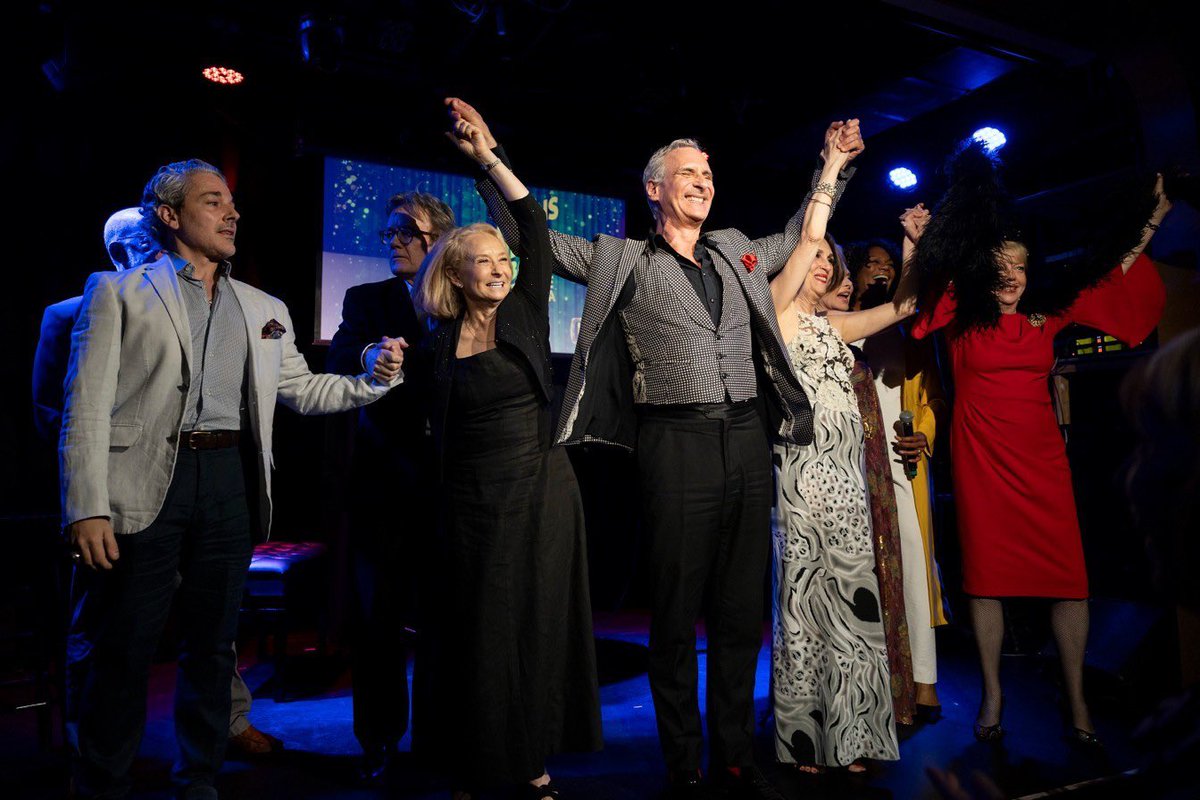 Societybees's tweet photo. Hamptons Summer Songbook by the Sea Returns for 3rd Annual Friendraiser.

#hamptons #summersongbook #friendraiser #livemusic #communityevent https://t.co/QmwpfKpdXN
