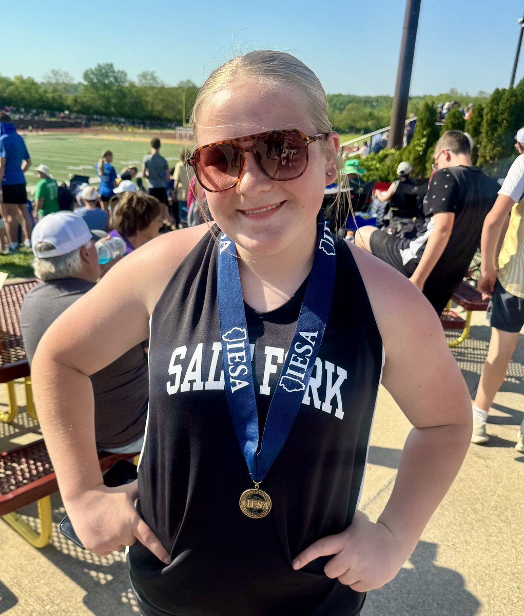 LadyStormTrack's tweet photo. Evie Wear takes home 1st place 🥇 in the IESA 2A Girls Shot Put with a winning mark of 31-4.75! Congratulations on an amazing accomplishment. Excited to watch her continue to grow and succeed in High School! https://t.co/9jwgTjtr2b