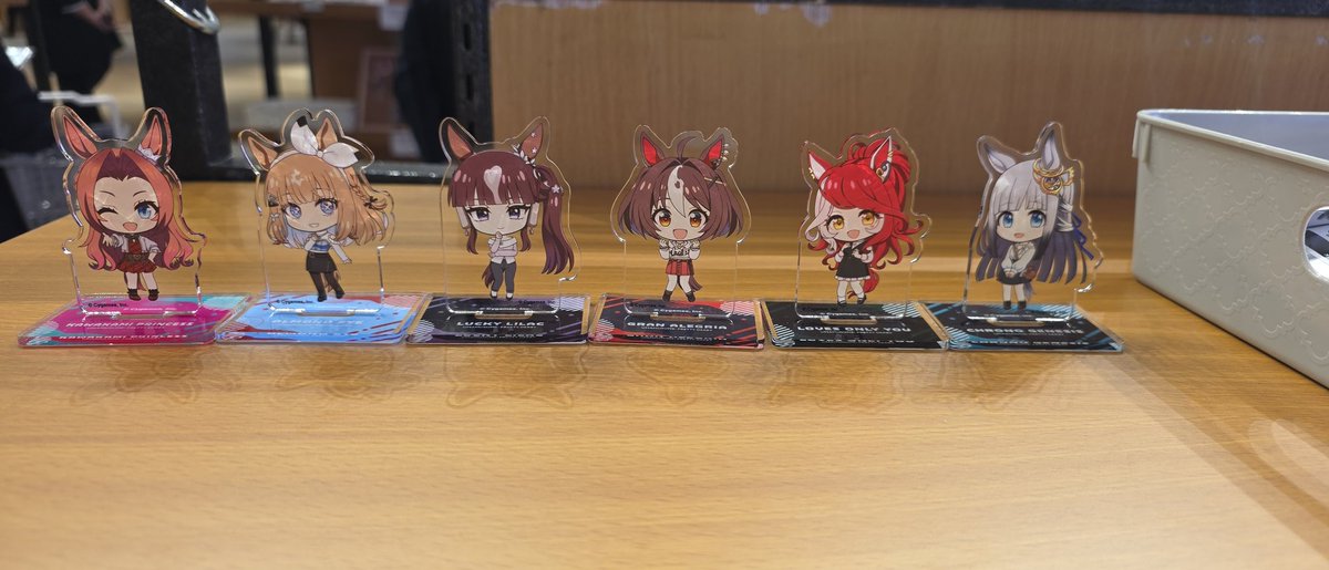 ウインバリアシオン　まとめ売り この前聞いた話し ショップでこうやってサンプル飾ってあったんです