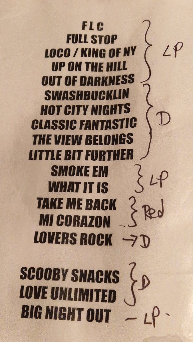 mclane227's tweet photo. Thank you for the extra songs 😁😁 @funlovincrims @frankflc3 @naimcortazzi1 @BrianFastLeiser #a38 #Budapest #loveyaback https://t.co/PI0M2lpTl7