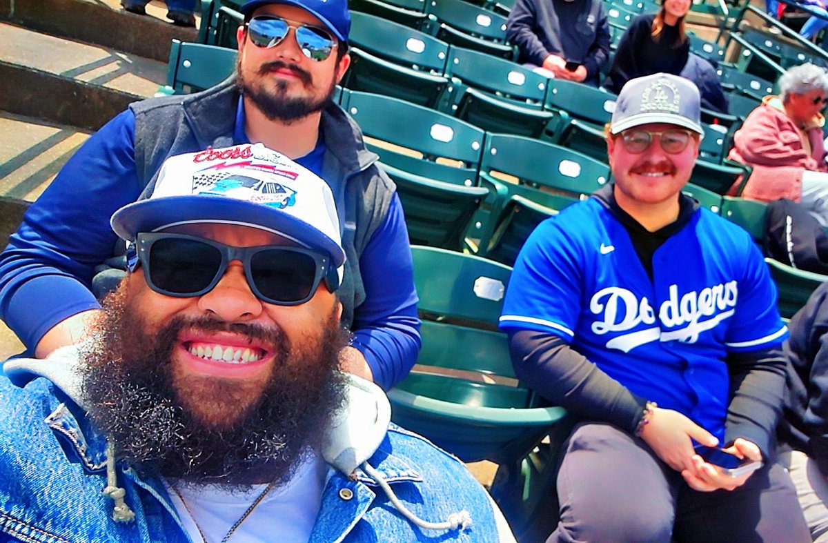 IamcoacHHeav's tweet photo. "The mutual trust, respect, and bonds shared among colleagues—is the backbone of a thriving workplace."
Baseball ⚾? Hockey 🏒? We enjoy it all in #TheROC! https://t.co/oGHrbuxBAM