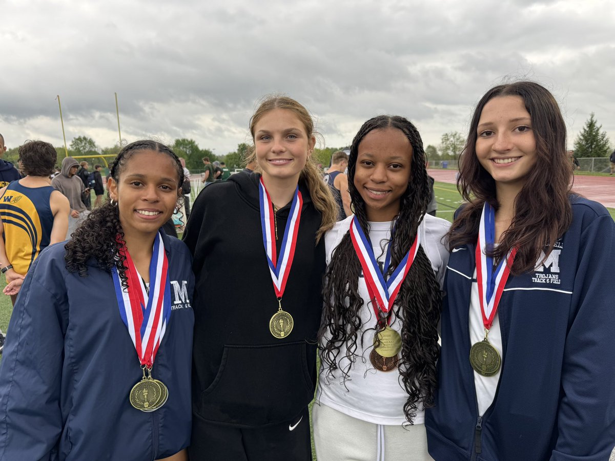 ETNreisenweber's tweet photo. D-10 1,600 relay champs! West Middlesex and McDowell girls and Sharon and McDowell boys. https://t.co/AWSUMpbZBG