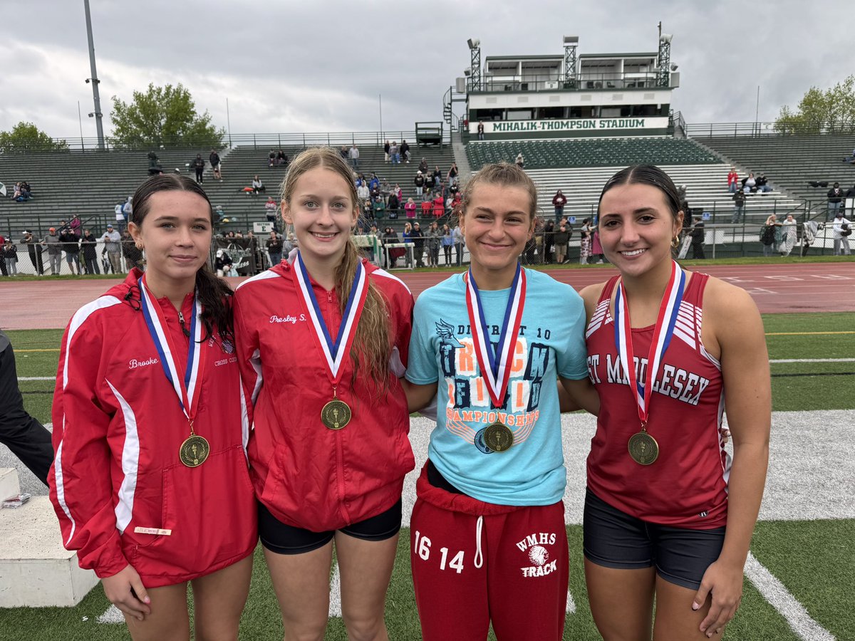 ETNreisenweber's tweet photo. D-10 1,600 relay champs! West Middlesex and McDowell girls and Sharon and McDowell boys. https://t.co/AWSUMpbZBG