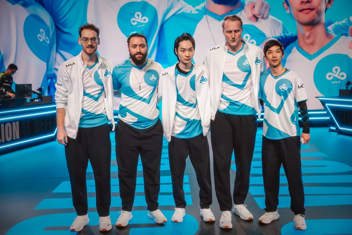 C9LoL's tweet photo. UNBEATEN. FIRST SEED 🔒

Cloud9 Kia end the LCS Spring Split 7-0. We'll see you in playoffs 🫡 https://t.co/8ZIGa7gMsQ