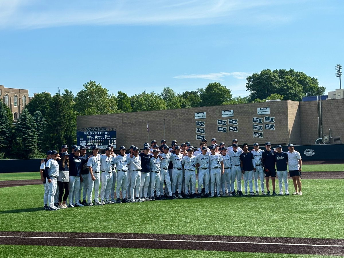 chaney_acc's tweet photo. This team doesn't stop fighting👏👏 Let's keep it going! #letsgoX @XavierBASE @XUSportsMed @XavierNation @XavierU @TriHealth @BIGEAST @BillyOConner_XU @Schmaltzlosophy https://t.co/y7UZHZrWVQ