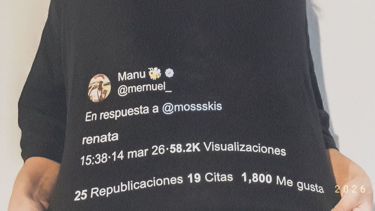 renata tweet media