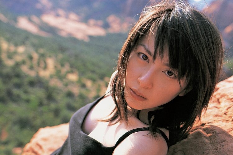 Glico セブンティーンアイス ボウリングの日 ポスター（奥菜恵） NEWSポストセブン on X: 