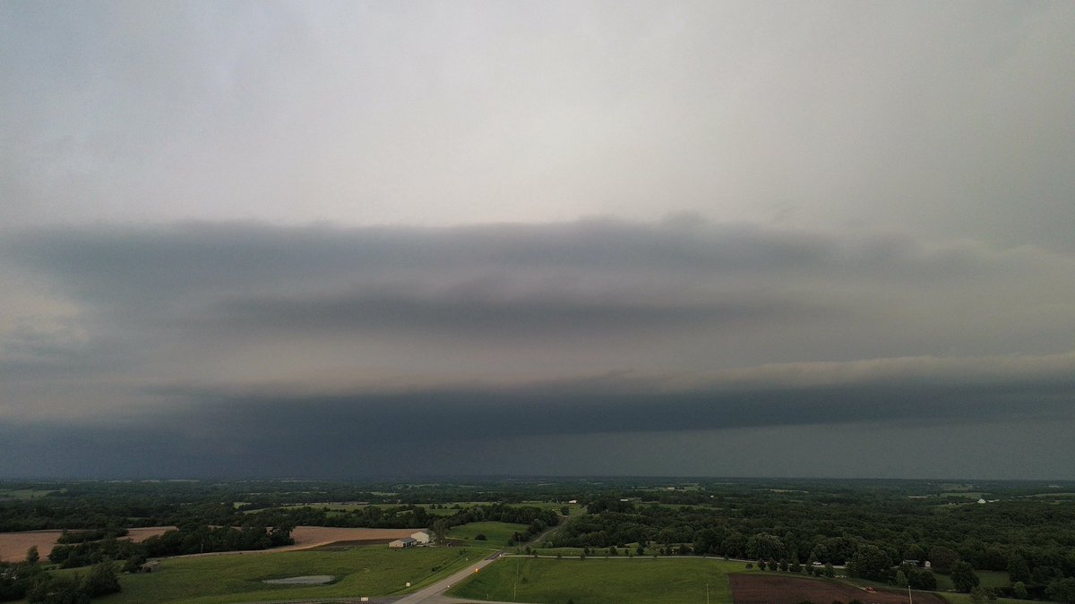 AdamThurman9's tweet photo. @MaxVelocityWX  North Missouri https://t.co/KKt9HJ7Zr3