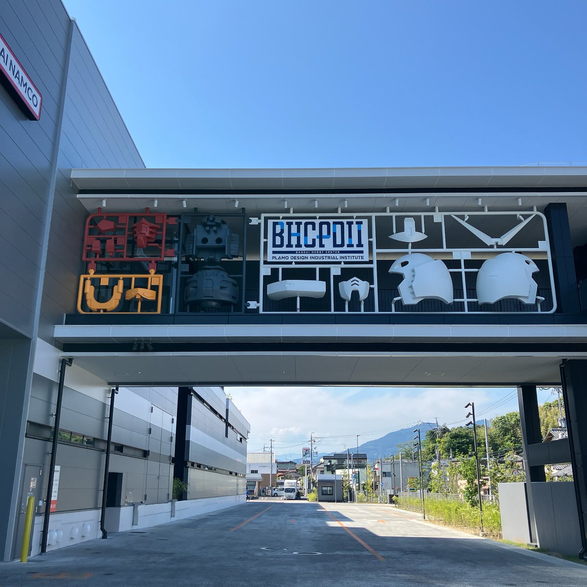 koujinjpw's tweet photo. バンダイホビーセンターと
タミヤ本社にも行って来ました。 https://t.co/kIBUjuFA0F