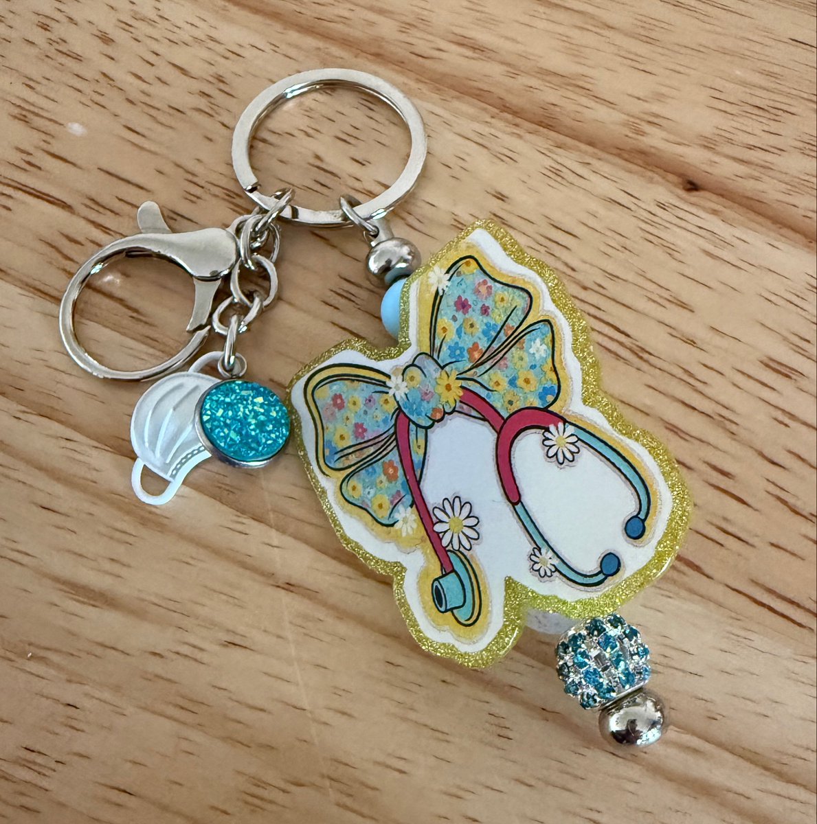 SLMor's tweet photo. Stethoscope Keyring or Backpack Clip or Purse Charm
Handmade 
#nursegift #studentnurse #medicalschool #DOSchool #stethoscope #schoolnurse 

https://t.co/GZX1Yjs2On https://t.co/b21PnJ5Nqc