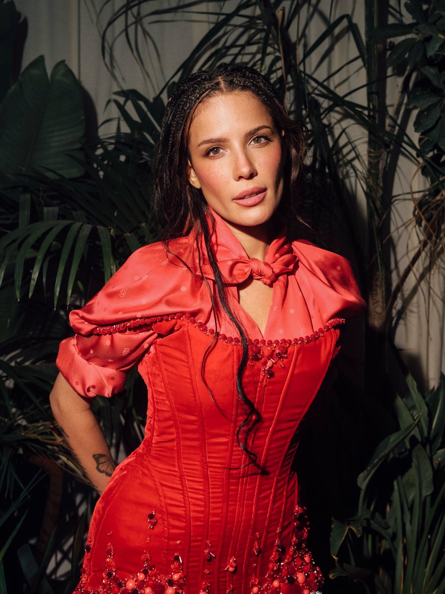 Halsey Archive tweet media