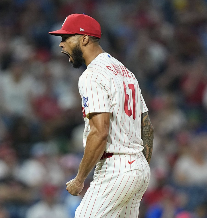 JustBB_Media's tweet photo. The last two pitchers to have a 3-start span of at least 24 IP, 30 K's, and 0 runs allowed:

2014 Clayton Kershaw (won Cy Young + MVP)
2015 Clayton Kershaw (3rd in Cy Young)
2026 Cristopher Sánchez 🔔

Sánchez is on a HISTORIC run right now! https://t.co/WGoogvty0E