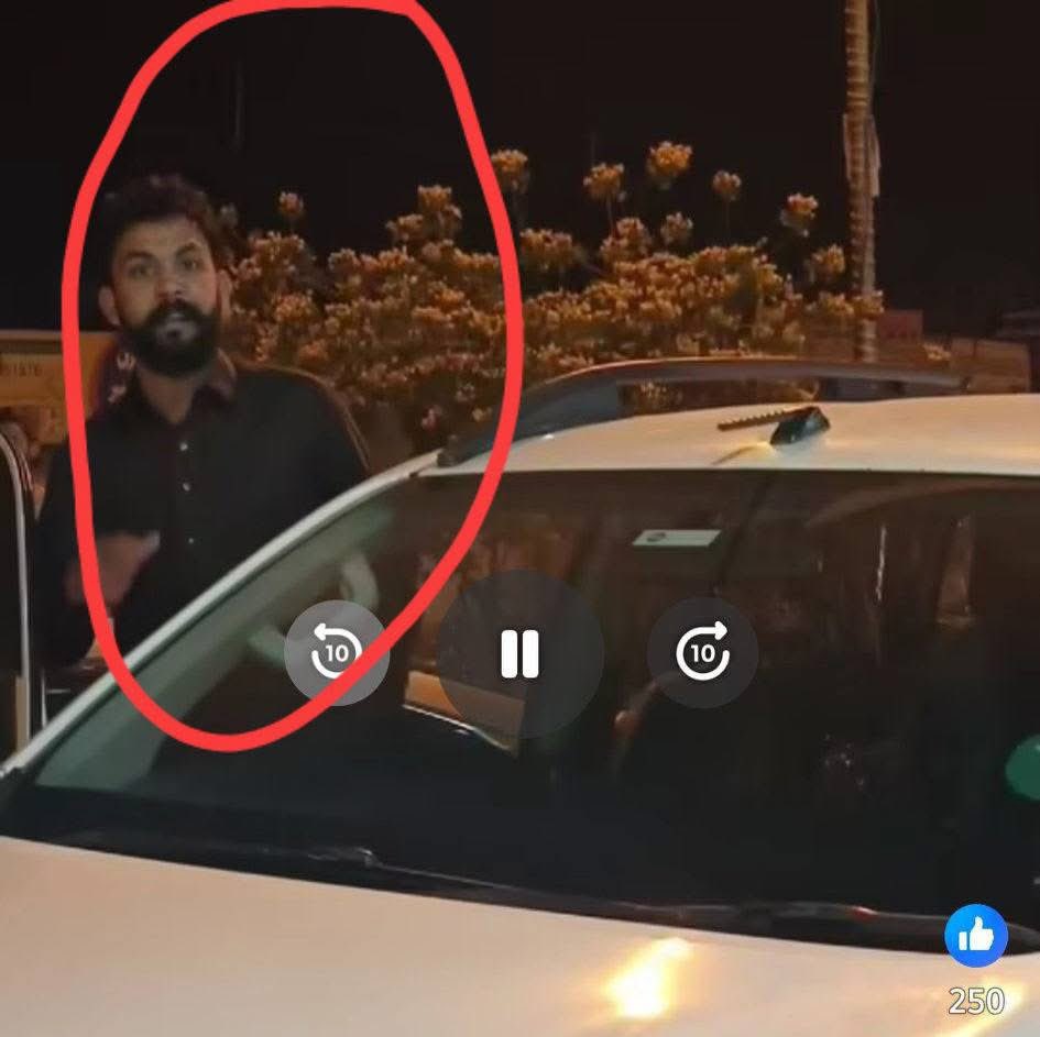 UllahMuqib's tweet photo. زوہیب جس کا تعلق خیبر پختونخوا سے تعلق ہیں 
زوہیب ایک نوجوان اپنے گھر پالنے کیلئے پنجاب میں مزدوری کررہا ہیں جسکو آج پنجاب میں موجود غنڈہ گردوں نے PY 57
نمبر پلیٹ رکھنے والے ویگوں گاڑی میں آکر حملہ کرکے سخت تشدد کا نشانہ بنایا 
ہم وہاں کے پولیس سے پرزور اپیل کرتے ہیں کہ ذمہ دارو https://t.co/2rqDv0T74U