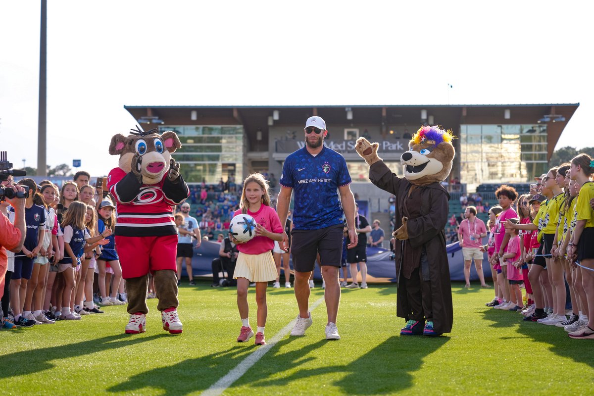 TheNCCourage's tweet photo. Ball delivery from the Staals ⚽️ https://t.co/bG6QAUU4QB