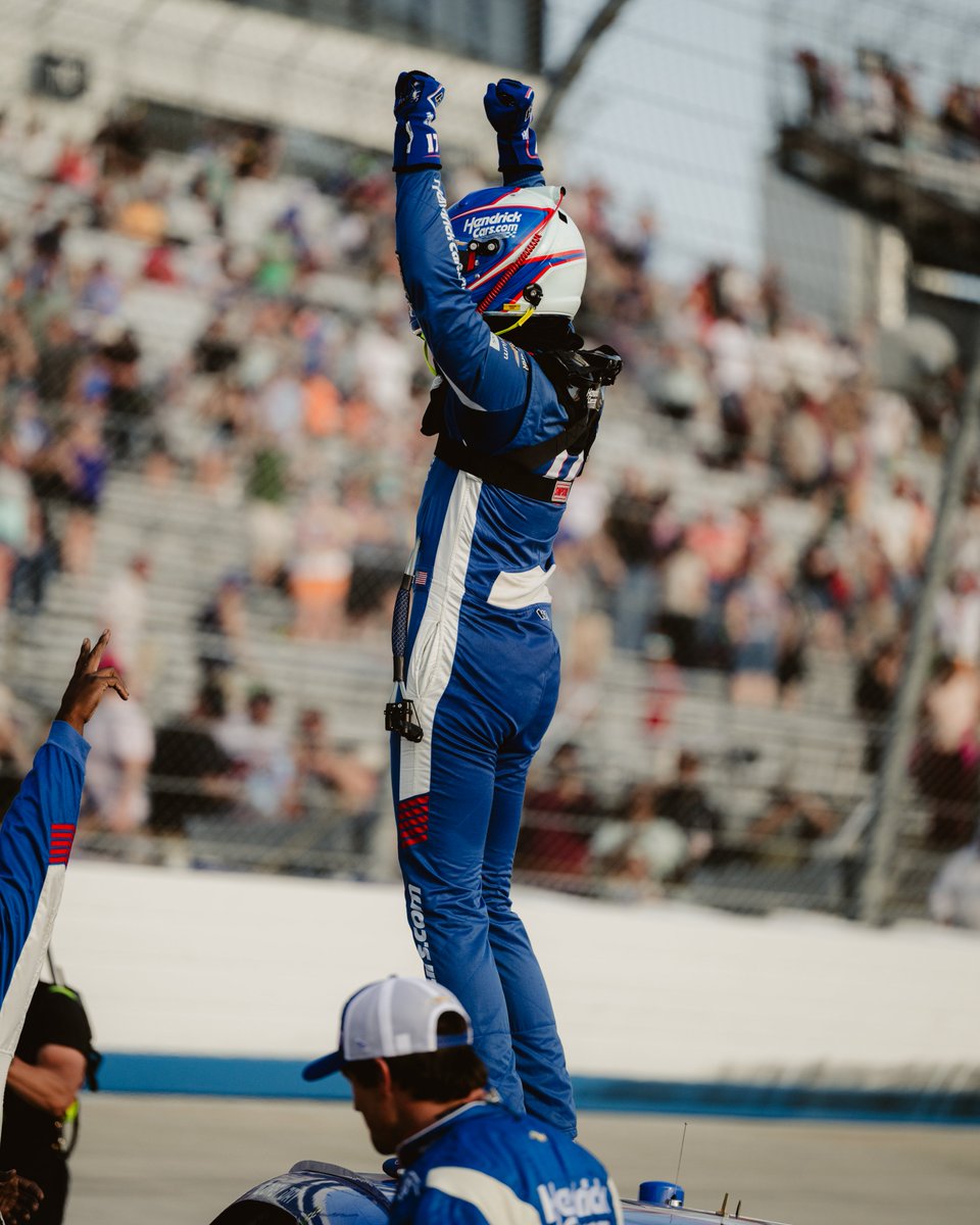 NASCAR O’Reilly Auto Parts tweet media