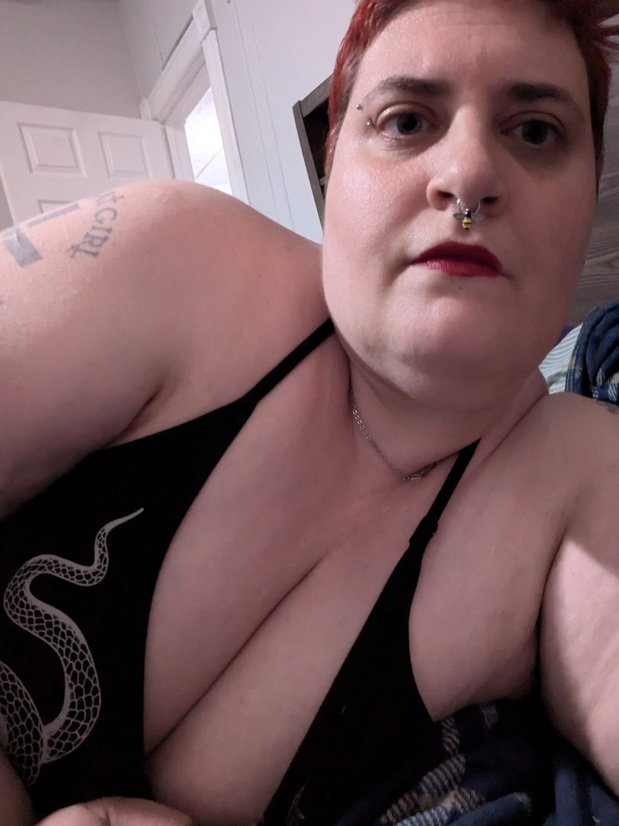 Jen Valkyrie tweet media