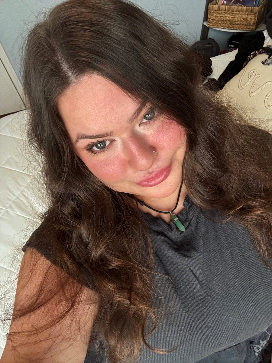 caelynnscontrol's tweet photo. what you missed on last nights slay https://t.co/tsWadyRdOk