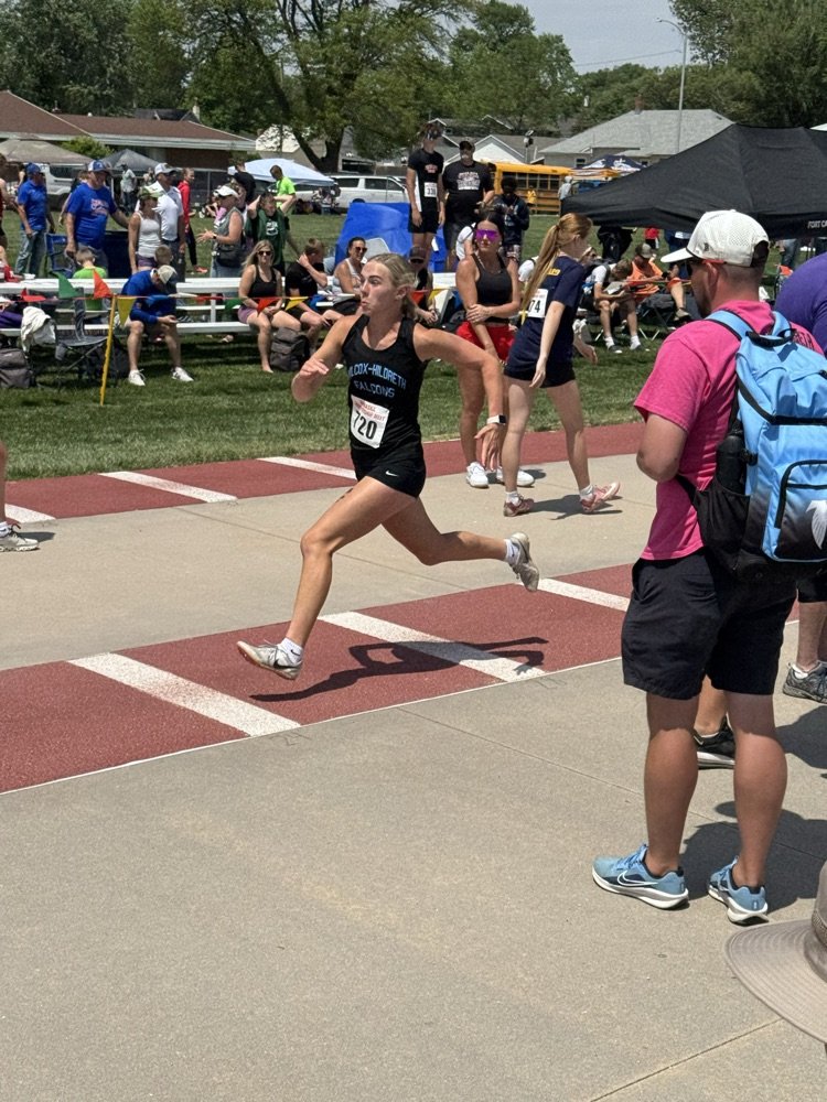 whfalcons's tweet photo. Elsie Donley secures a medal at the JH State Track and Field meet, clearing 4'10" in the high jump and finishing in 8th place! Ellie Blank finished 10th in triple jump, missing the finals by just one place! Congratulations Elsie and Ellie on a great day and season! https://t.co/sDpH9NlQpY
