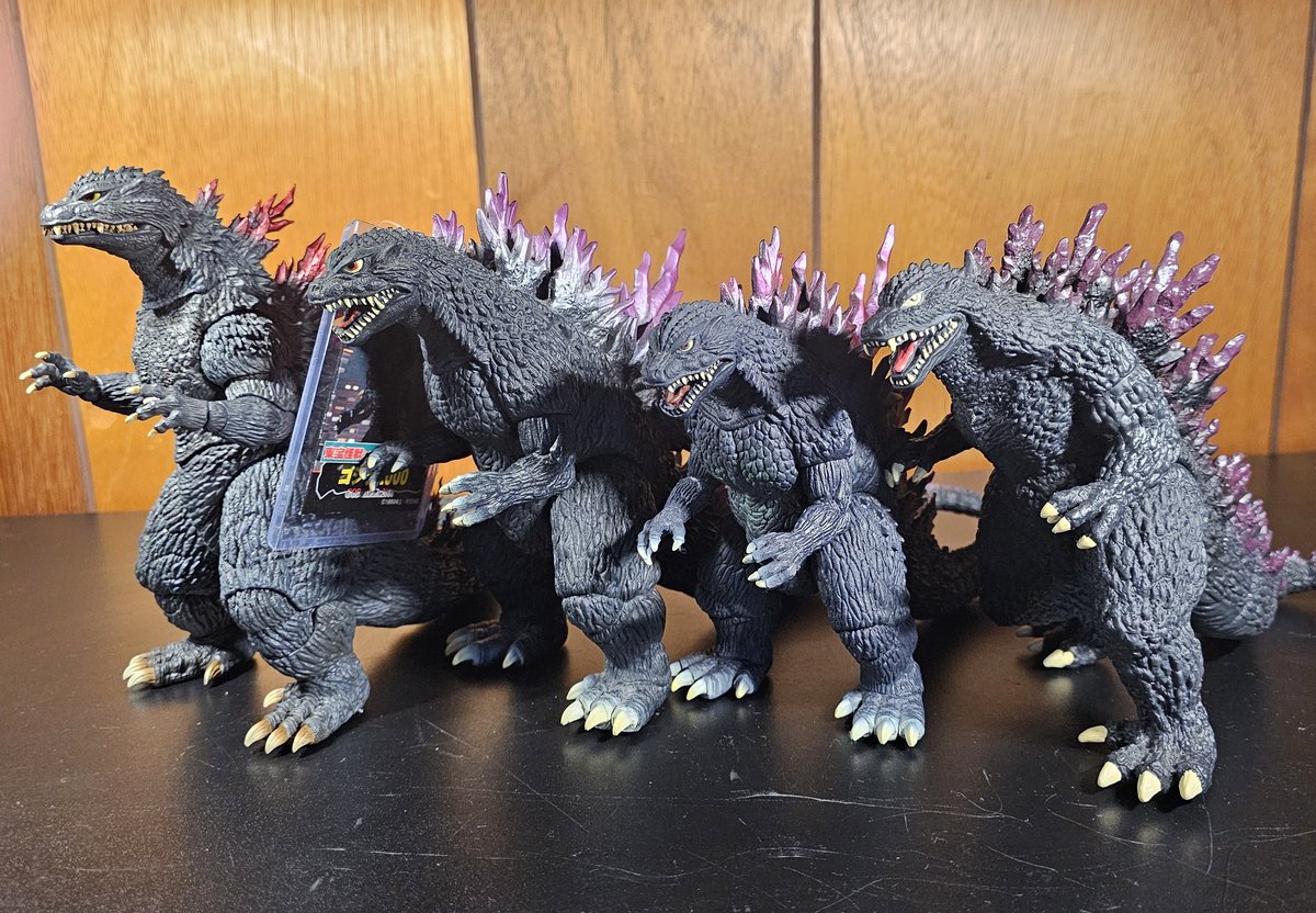 BiggoInfamous's tweet photo. Got my Godzilla 2000 in https://t.co/tKYqtqe0nV