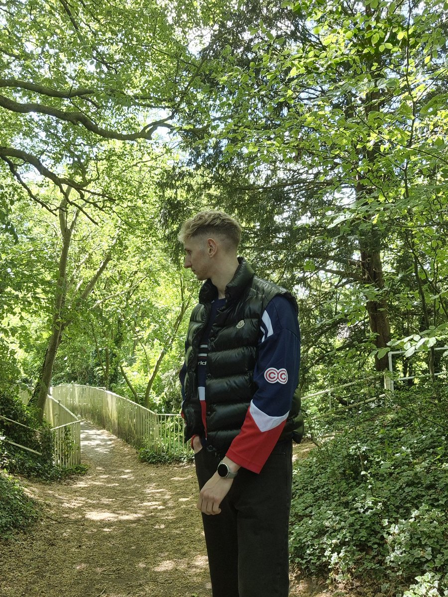 ericwalkeruk's tweet photo. Weekend here
#ootd #weekendfit #fitcheck https://t.co/hhiqw2v82t