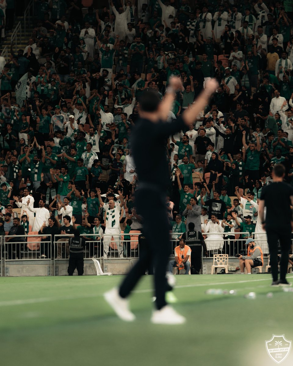 ALAHLI_FCEN's tweet photo. Tonight was beautiful because of you 💚

#AlAhli https://t.co/xHQojH81PU