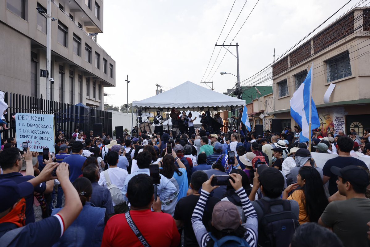 Diario de Centro América tweet media