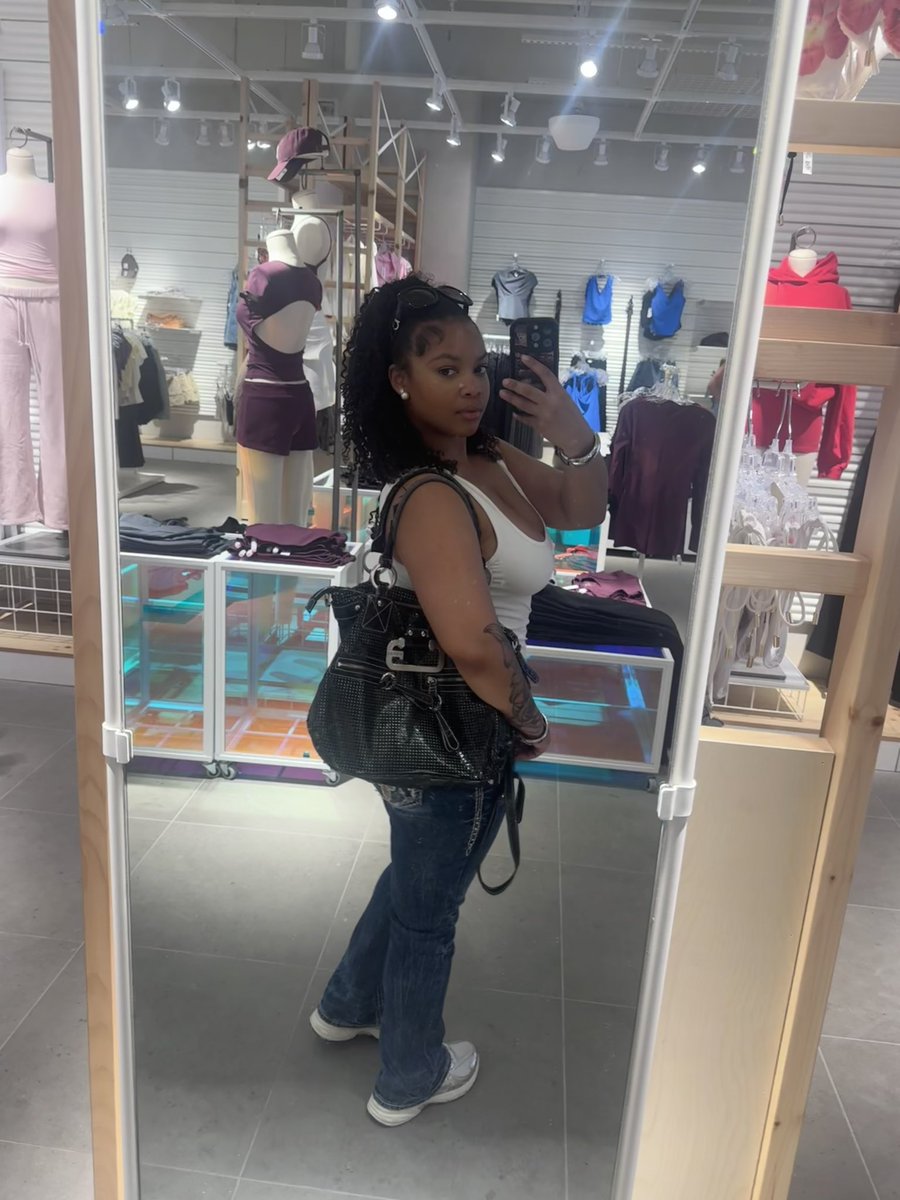 arizzy 👅 tweet media