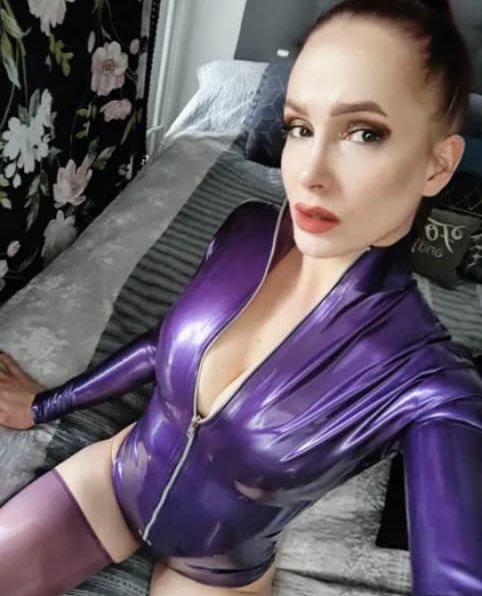 Mistress Katie tweet media