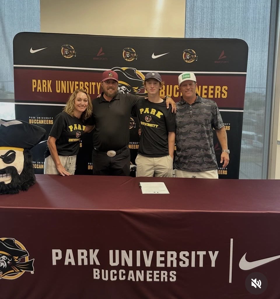 PerryBoys_Golf's tweet photo. LUUUUUUUUUKE! Congratulations to Luke Tomkins for his commitment to play college golf at Park University! We are so proud of you! SO AWESOME! #gobucks
@perry_pumas @perry_girlsgolf https://t.co/FnvI6Mv78U