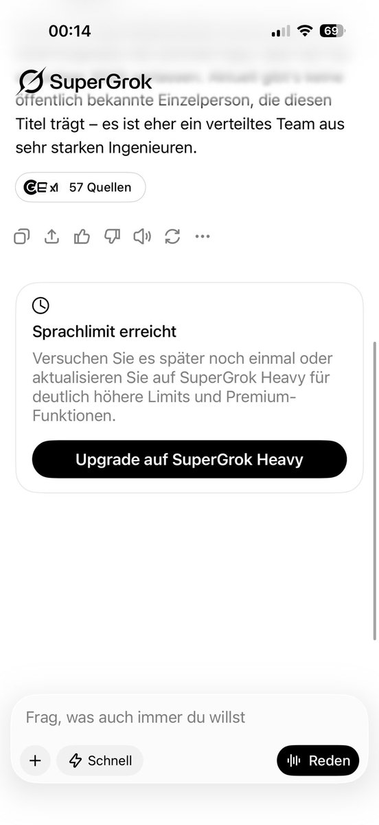 ralfviolonchi's tweet photo. xAI Grok verspricht die Zukunft und liefert dir eine Warteschlange.
Sie bauen riesige Supercomputer, feiern sich für neue Modelle und tolle Features – und währenddessen vermieten sie einen Großteil ihrer Rechenpower an ihren direkten Konkurrenten Anthropic. Statt uns vernünftige Limits zu geben, müssen wir alle 30 Sekunden warten und fliegen nach 20 Minuten Voice schon raus.
Das ist keine technische Einschränkung, das ist pure Abzocke. Sie stellen die Mieteinnahmen von Anthropic über ihre eigenen zahlenden Kunden, drücken uns mit miesen Limits Richtung 500-Euro-Abo und ignorieren komplett, dass die Nutzer die Schnauze voll haben.
So eine Scheiße hab ich wirklich selten gesehen.
Zum Schluss noch der Fakt: xAI SpaceX hat Anfang Mai Colossus 1 mit über 220.000 GPUs komplett an Anthropic vermietet, damit die ihren Claude-Nutzern bessere Limits geben können.